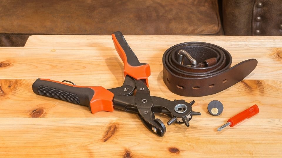 DIY - How to Punch Leather Belt Holes like a Pro